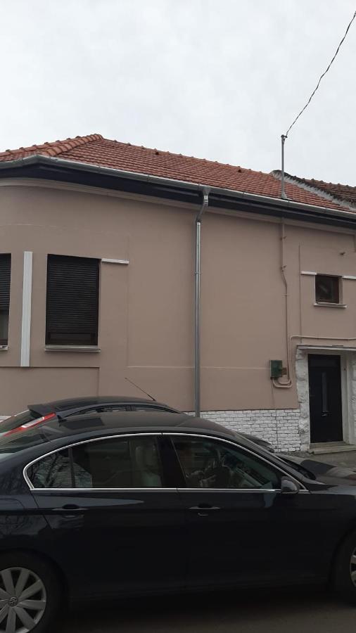 Casa Isa Villa Oradea Exteriör bild